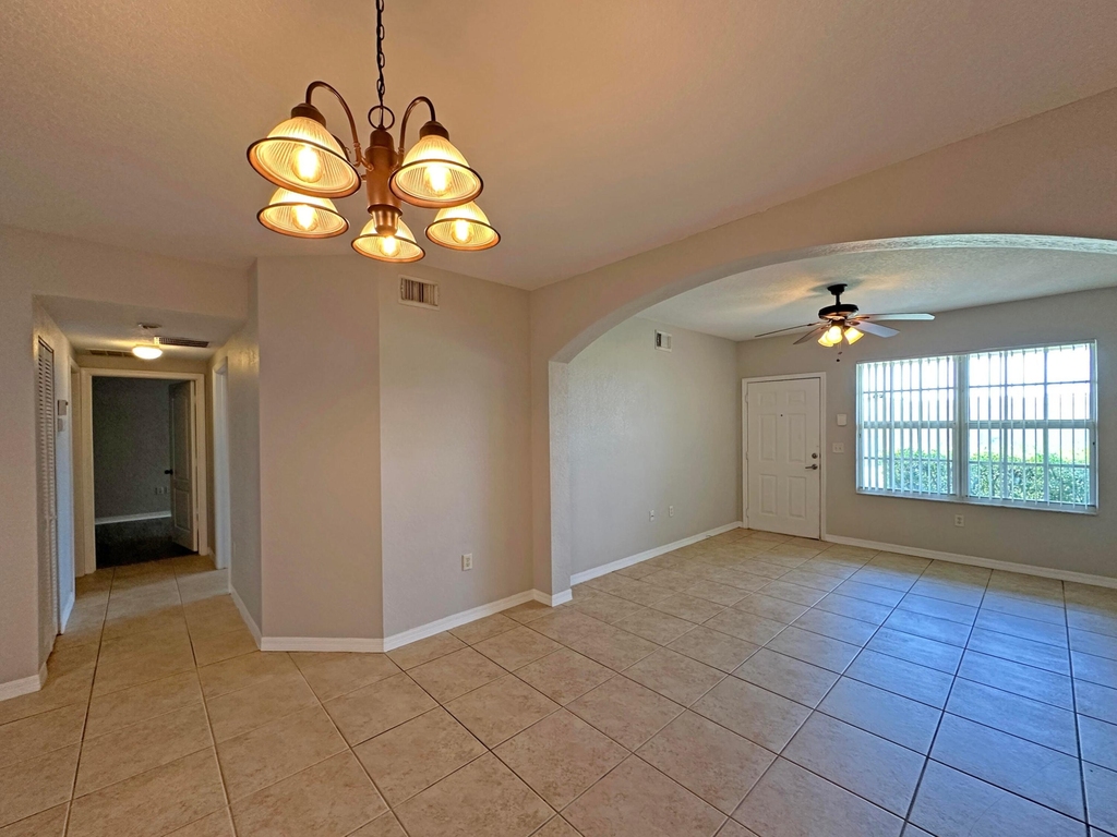 158 Sw Peacock Boulevard - Photo 3
