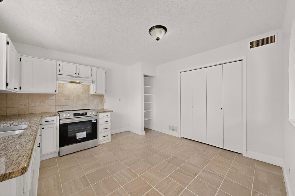 2938 Churchill Way - Photo 9