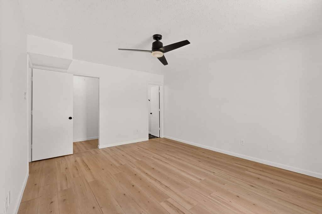 2938 Churchill Way - Photo 16