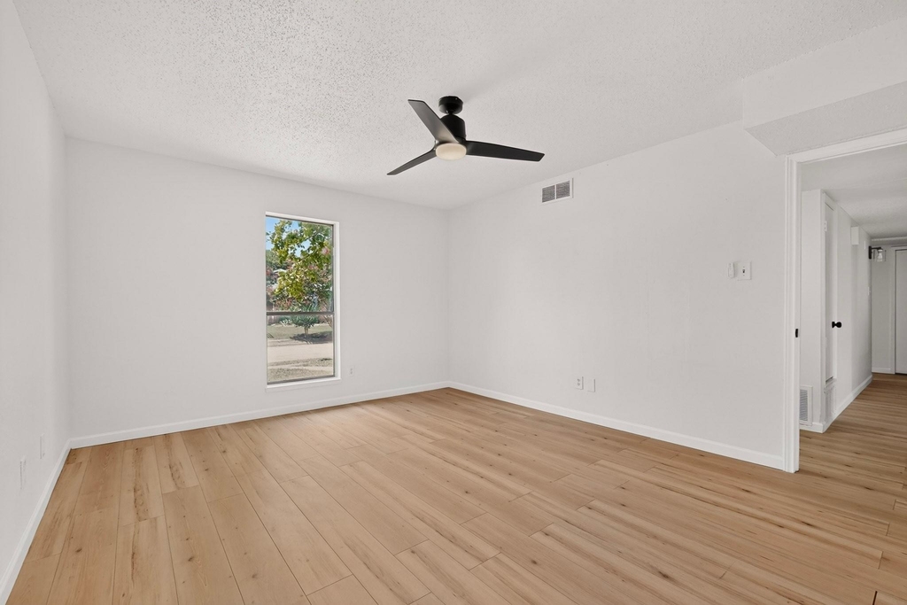 2938 Churchill Way - Photo 14