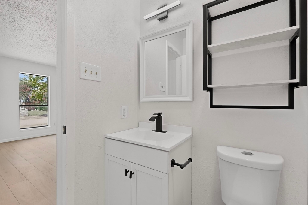 2938 Churchill Way - Photo 12