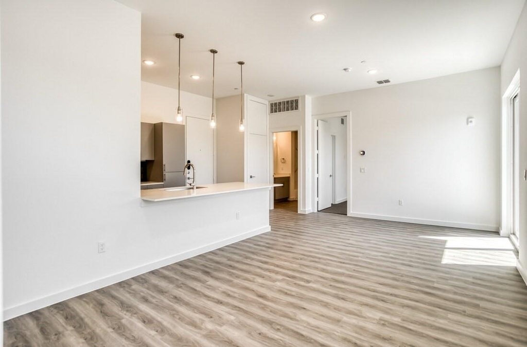 4116 Rawlins Street - Photo 2