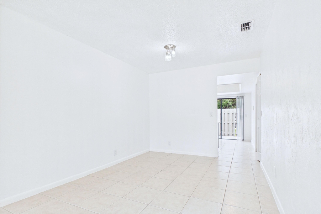 431 Jupiter Lakes Boulevard - Photo 6