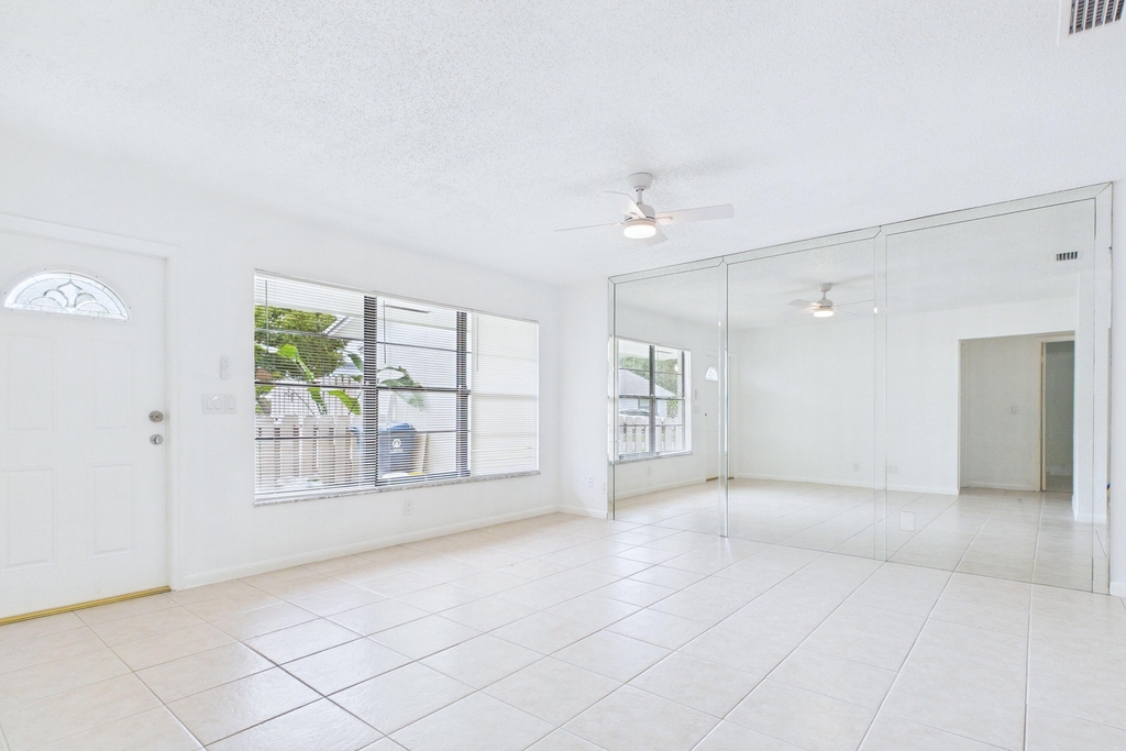 431 Jupiter Lakes Boulevard - Photo 15