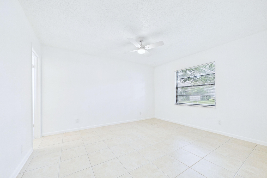 431 Jupiter Lakes Boulevard - Photo 18