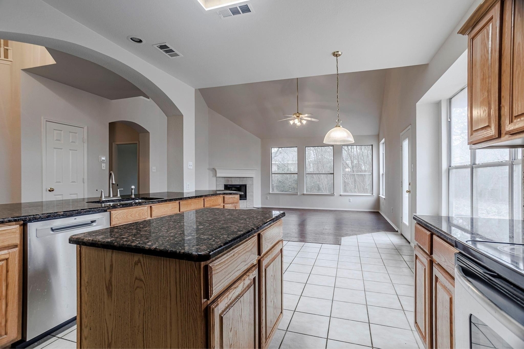 7025 Michael Drive - Photo 4