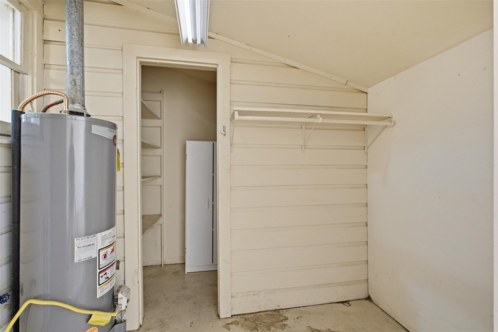 809 S Brazos Street - Photo 9