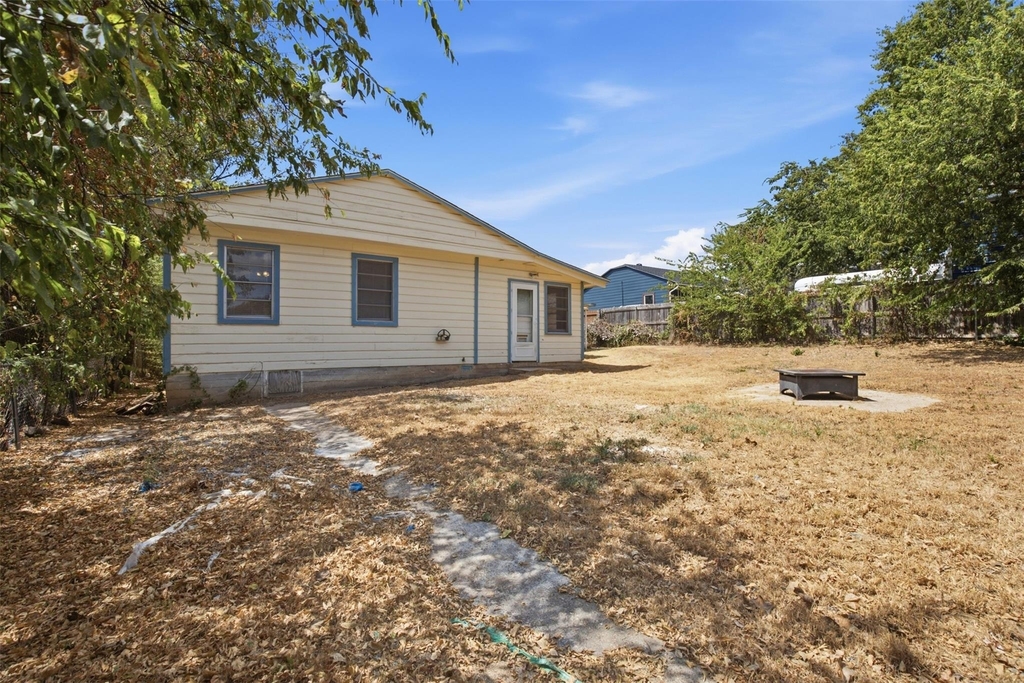 809 S Brazos Street - Photo 16