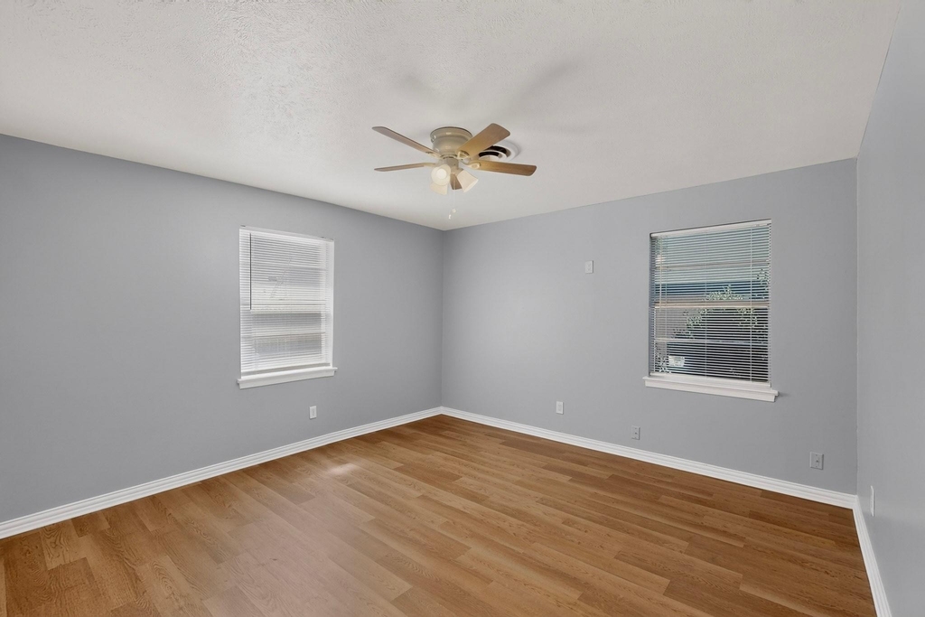 222 W Union Bower Road - Photo 22