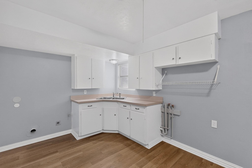 222 W Union Bower Road - Photo 10