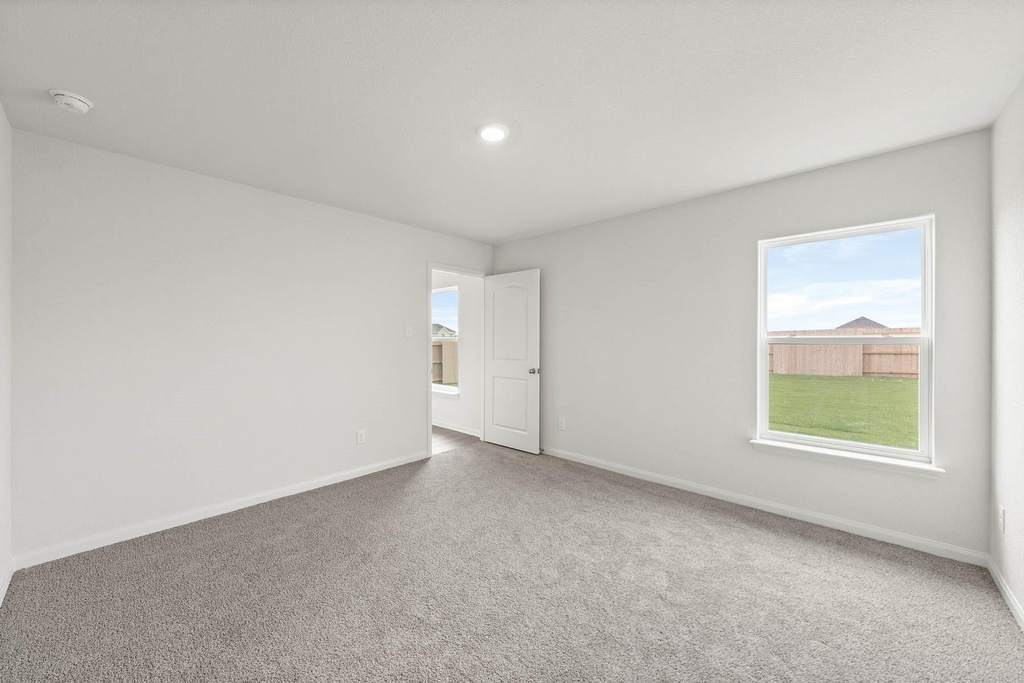 9929 Fighting Falcon Way - Photo 5