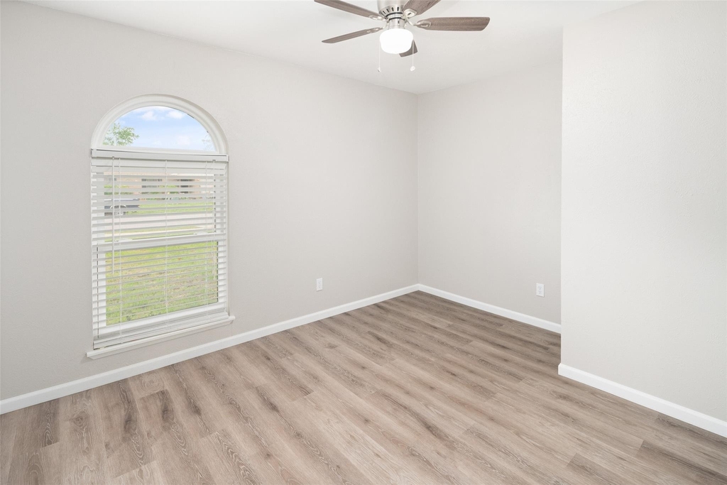809 Sunny Slope Drive - Photo 8
