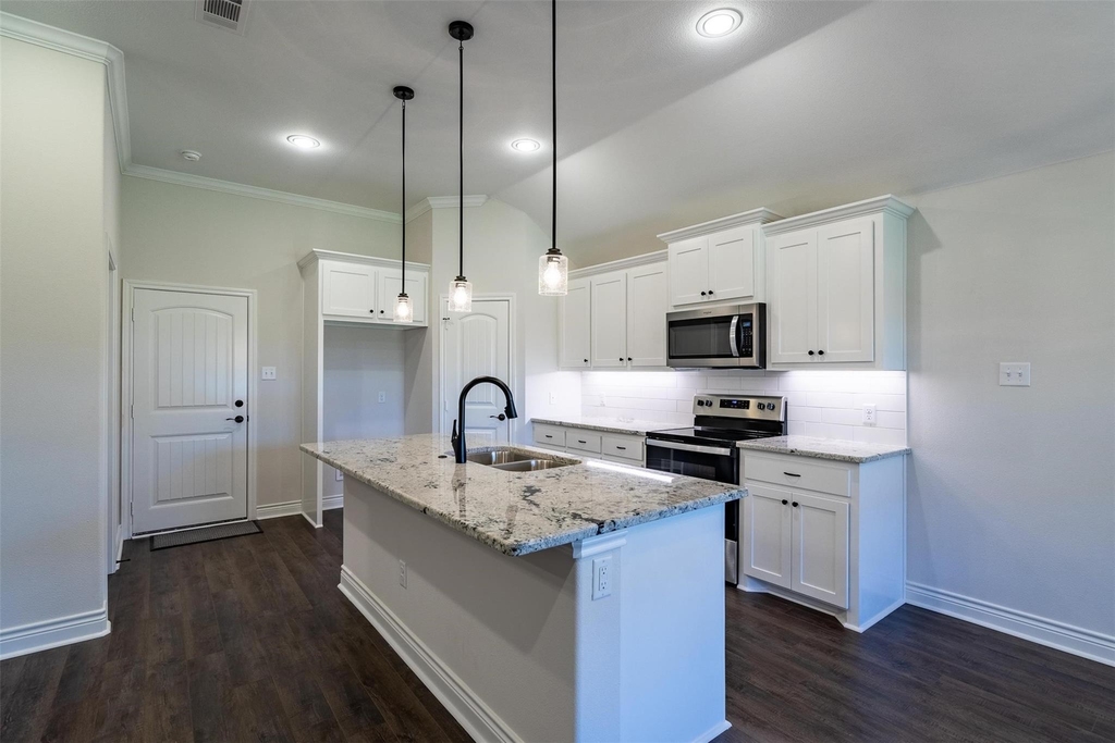 908 Tippit Lane - Photo 10