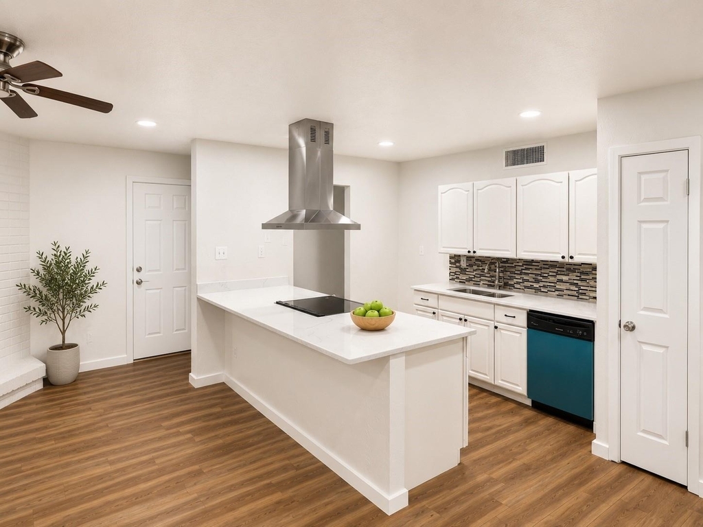 542 Hanover Drive - Photo 3