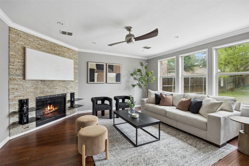 320 Mesa Verde Way - Photo 8