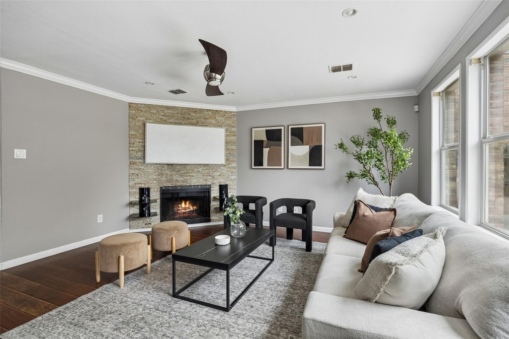 320 Mesa Verde Way - Photo 10