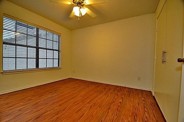 6910 Skillman Street - Photo 3