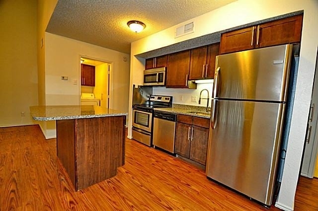 6910 Skillman Street - Photo 6