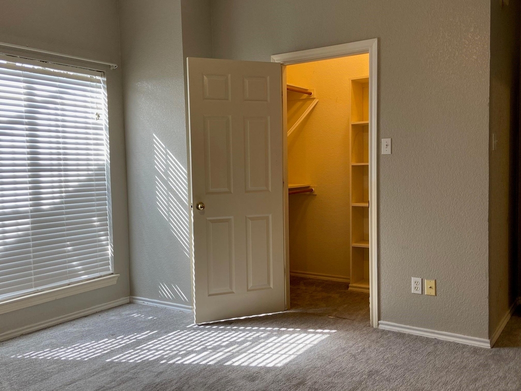 27101 Meadowmore Court - Photo 19