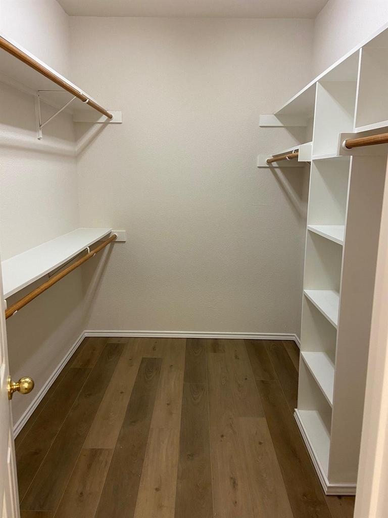 27101 Meadowmore Court - Photo 17