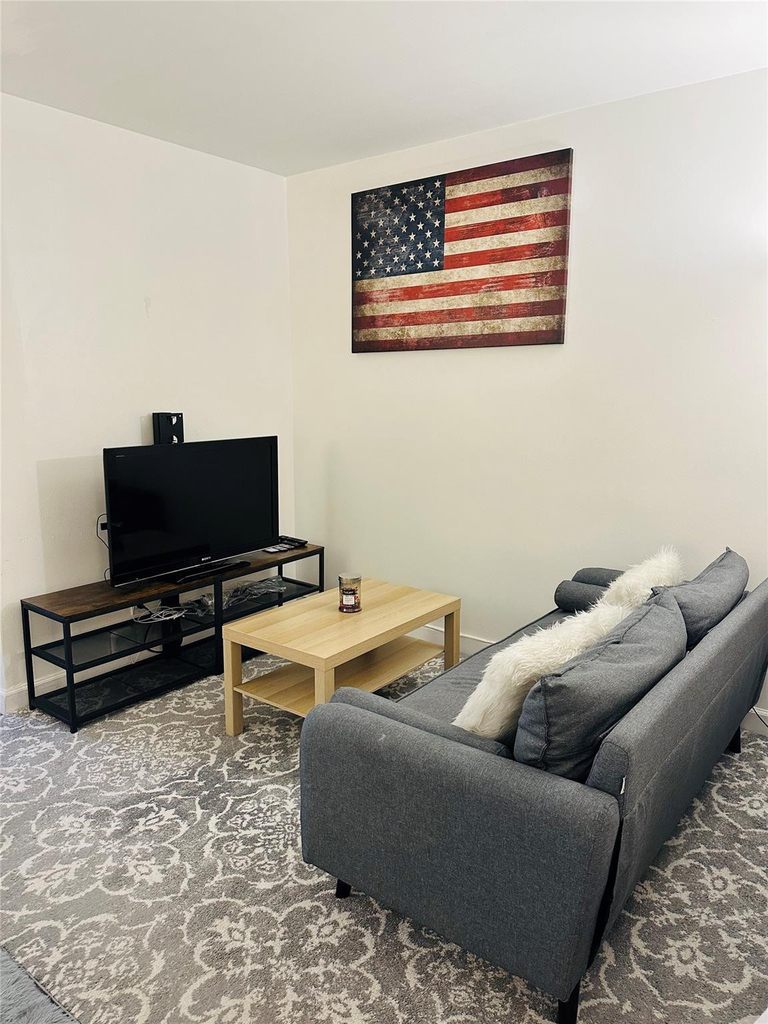 100 Lincoln Road - Photo 1