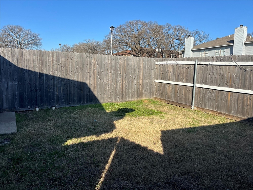 111 Peachtree Court - Photo 9
