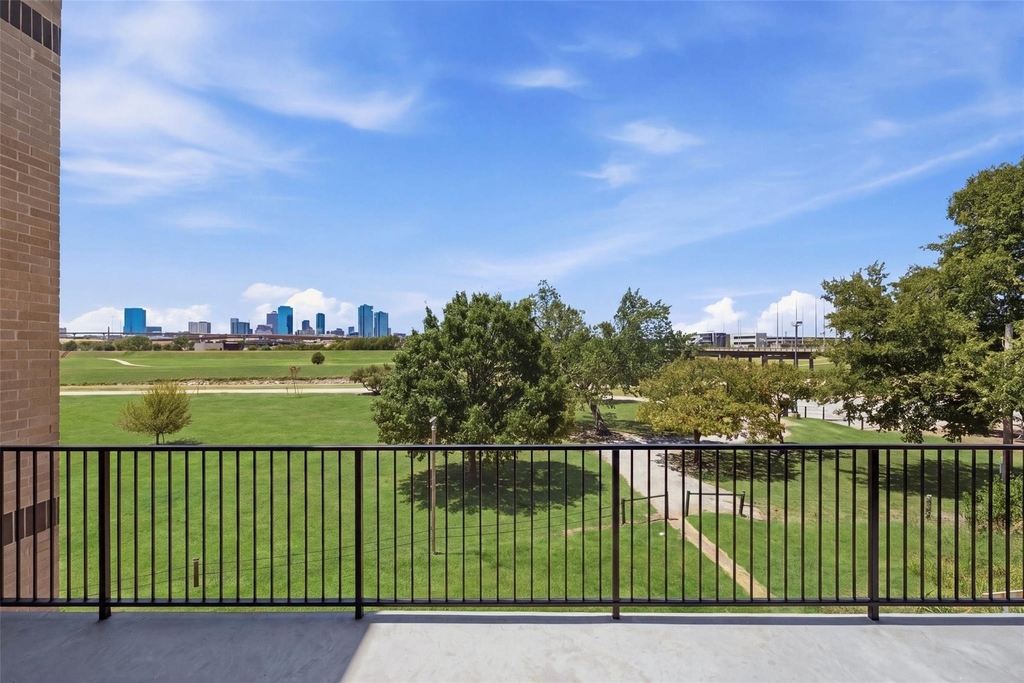 400 Vista Buena Trail - Photo 3