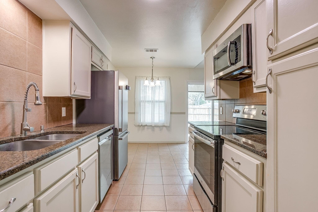 2610 N Casa Blanca Court - Photo 16