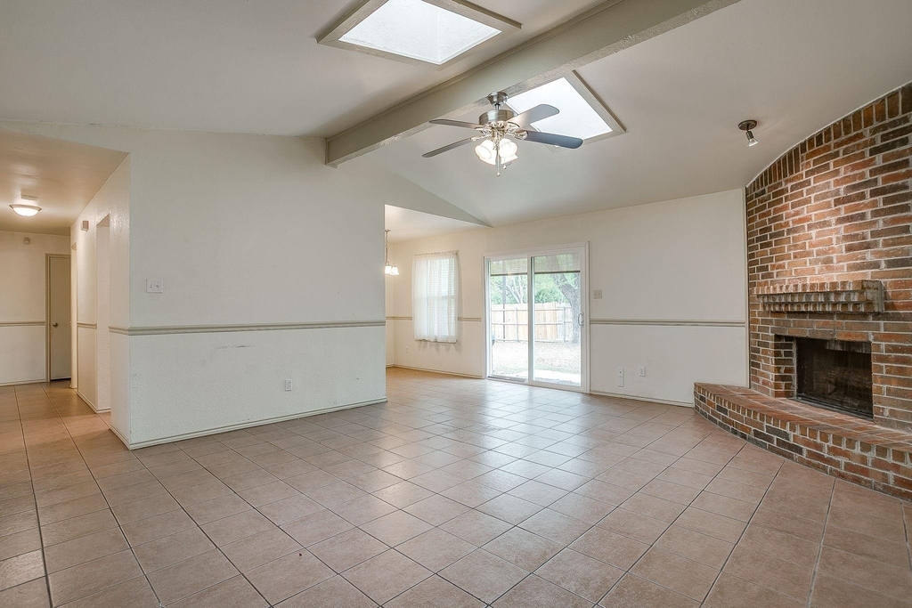2610 N Casa Blanca Court - Photo 6