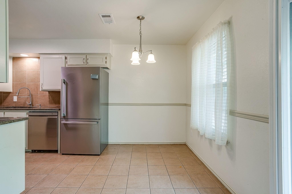 2610 N Casa Blanca Court - Photo 10