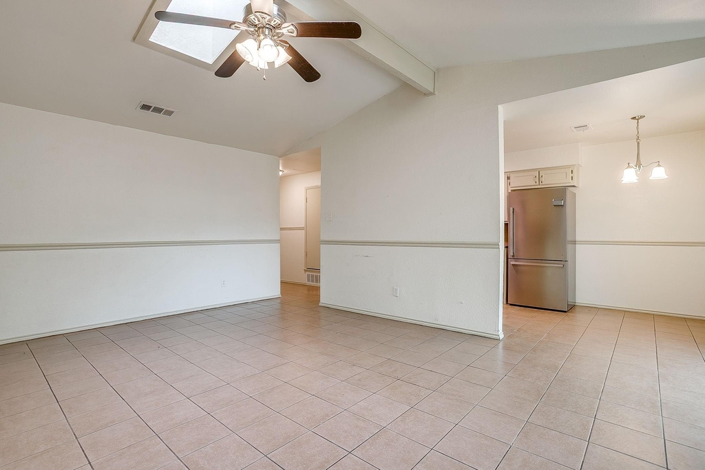 2610 N Casa Blanca Court - Photo 7