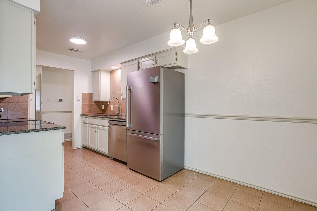 2610 N Casa Blanca Court - Photo 9
