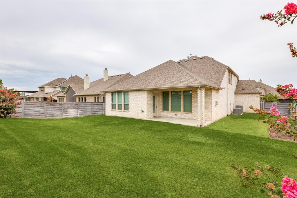 708 Dusty Trail - Photo 34