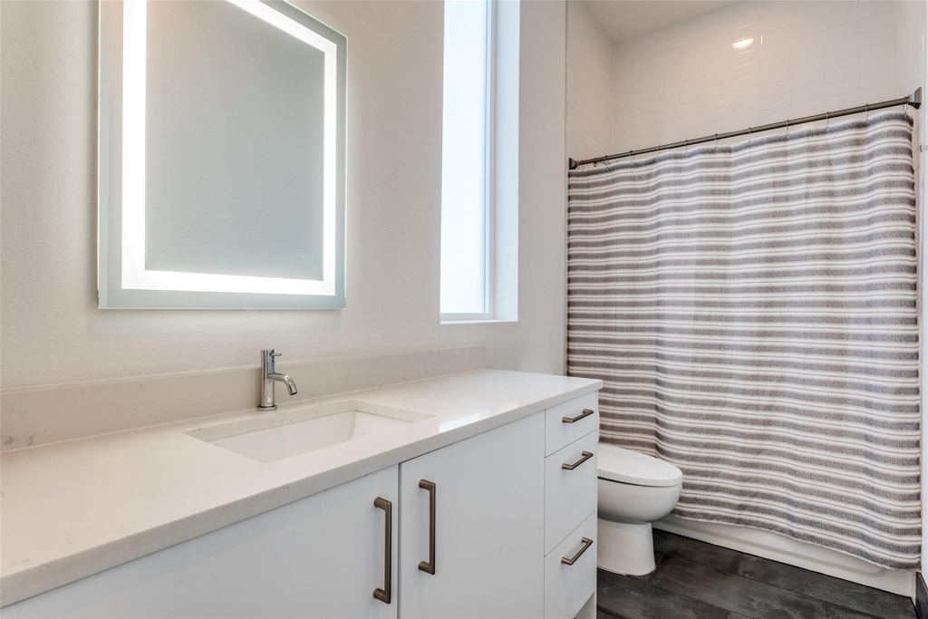 1932 Cuyler Court - Photo 11