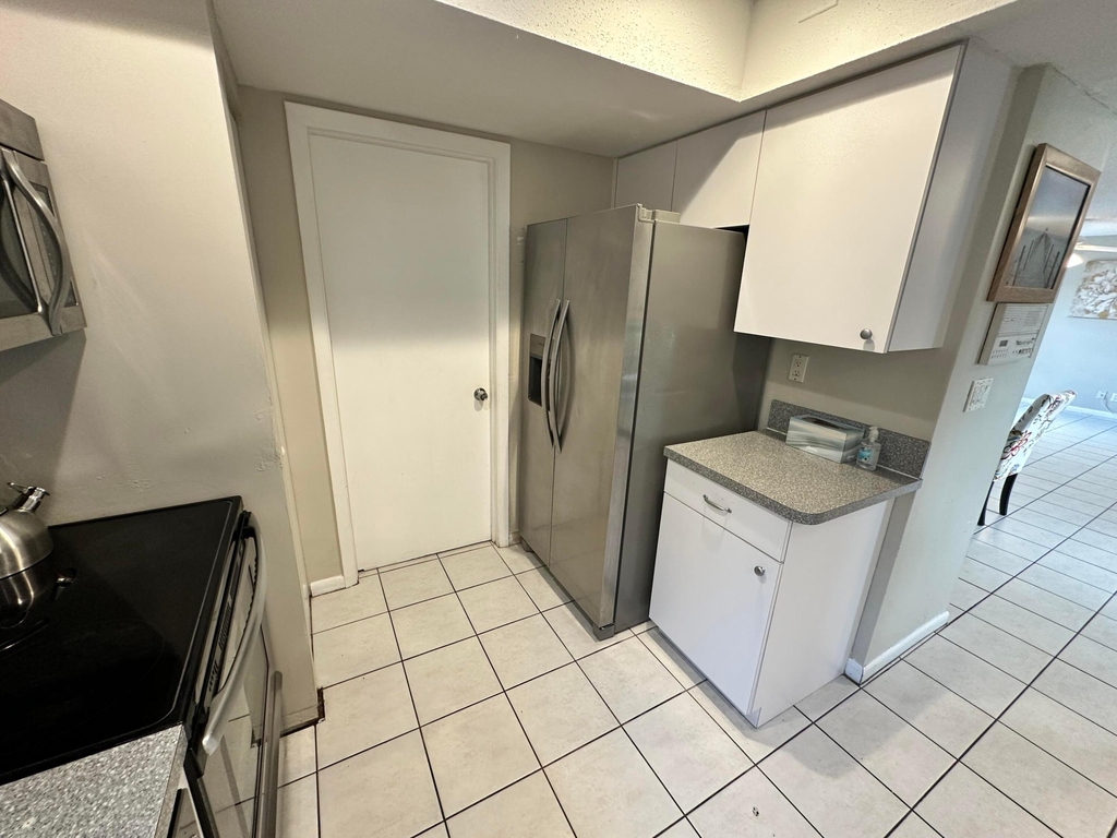 6528 Country Wood Way - Photo 28