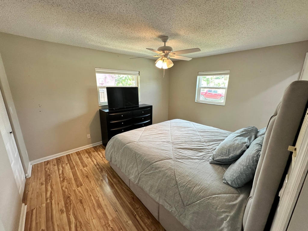 6528 Country Wood Way - Photo 34