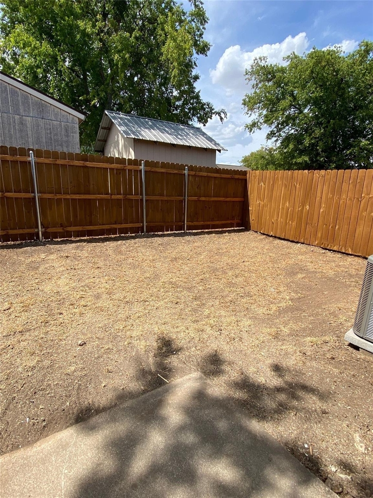 1302 Berry Drive - Photo 8