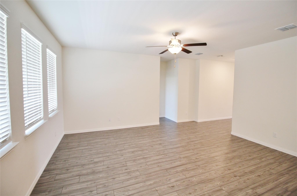 1610 Fields View Drive - Photo 10