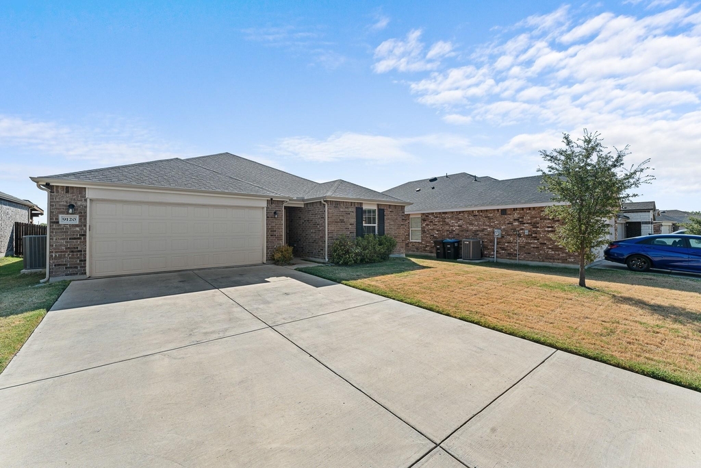 9120 Lookout - Photo 1