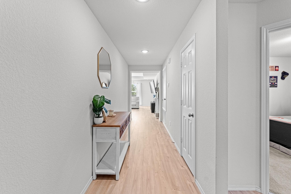 9120 Lookout - Photo 2