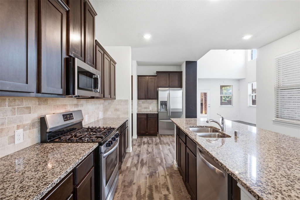 2416 Evening Stone Drive - Photo 11