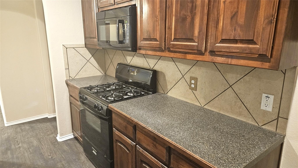 2108 Ingrid Lane - Photo 4