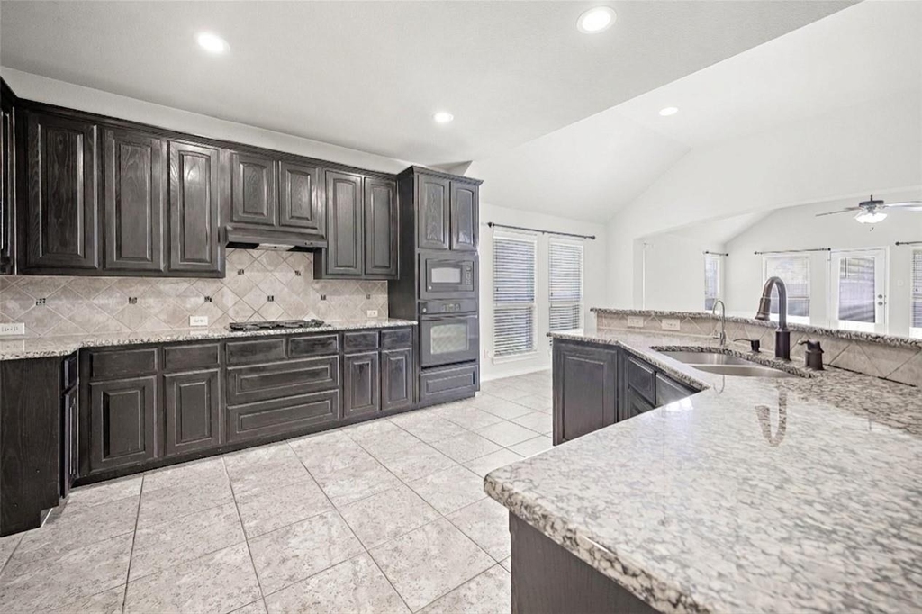 10005 Petrified Tree Lane - Photo 7