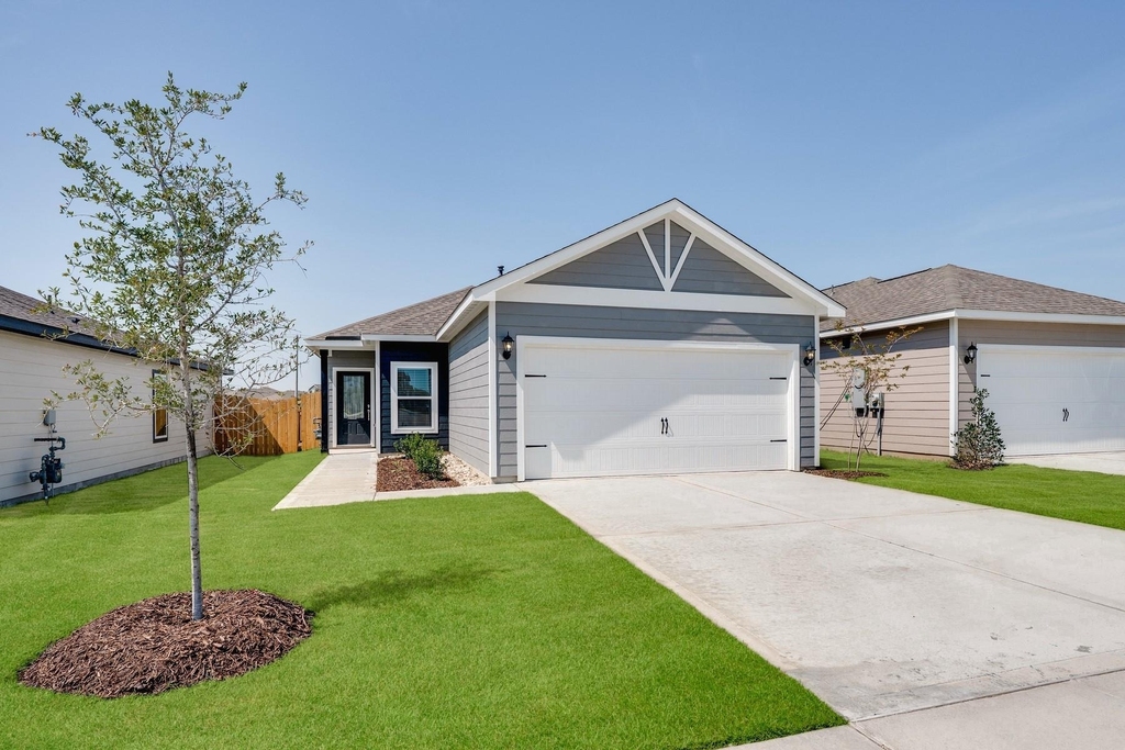 8313 White Wolf Trail - Photo 0