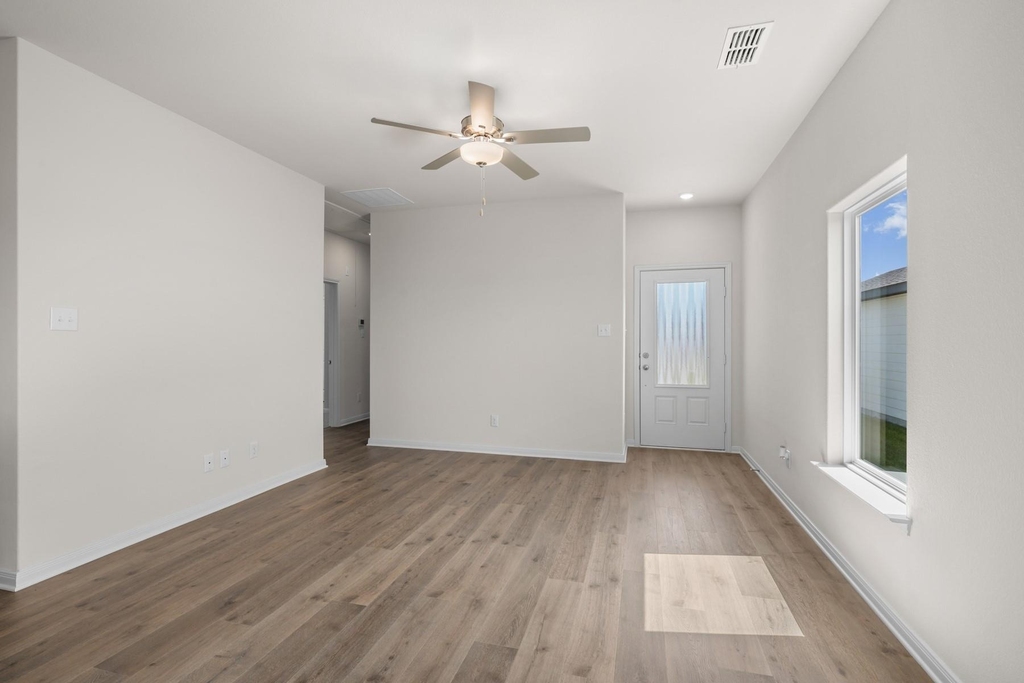 8313 White Wolf Trail - Photo 3