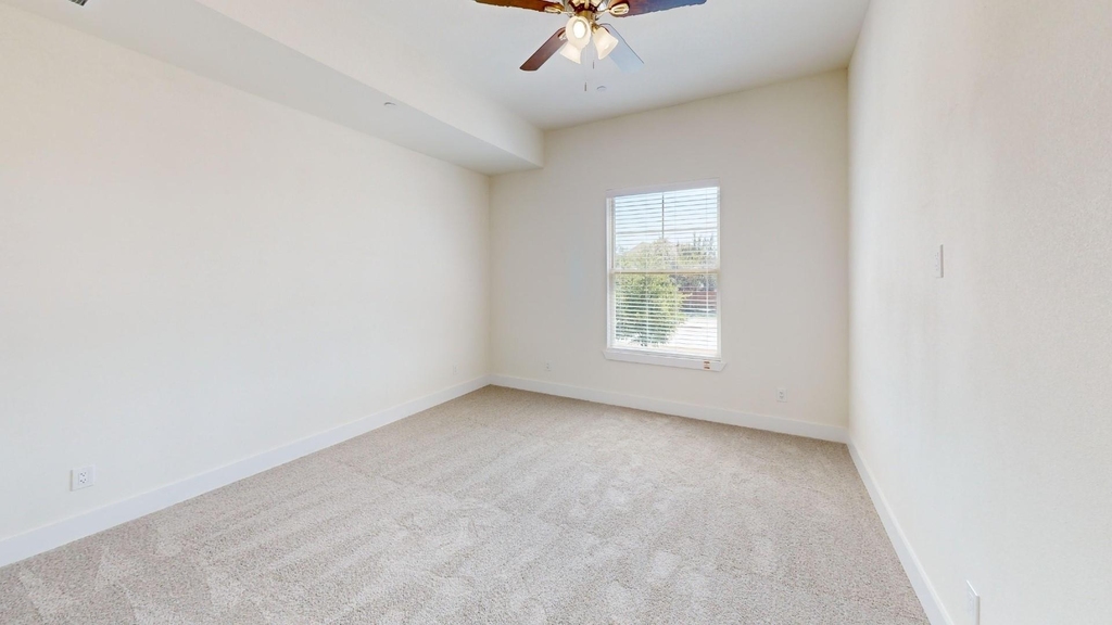 333 Buck Ridge Drive - Photo 9