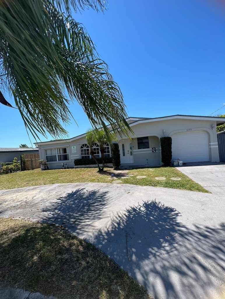 1699 Nw 7th Terrace - Photo 3