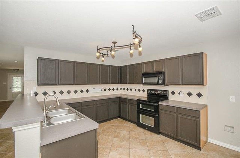 2152 Royal Acres Trail - Photo 3