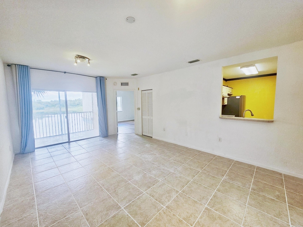 1157 Golden Lakes Boulevard - Photo 2