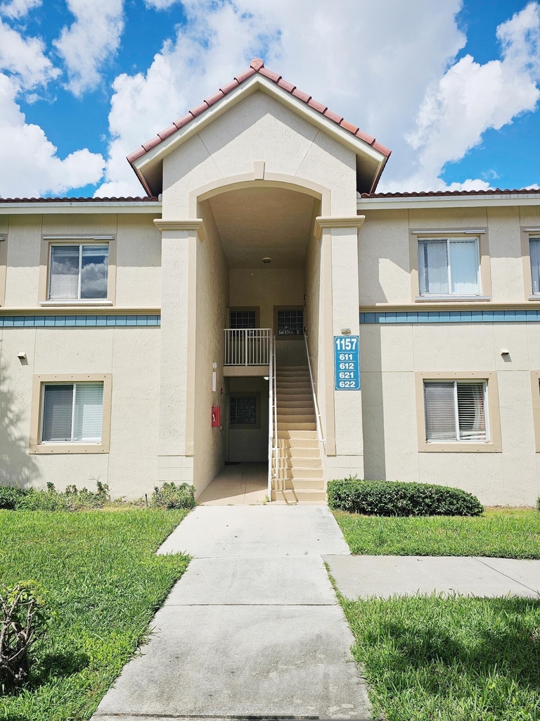 1157 Golden Lakes Boulevard - Photo 0